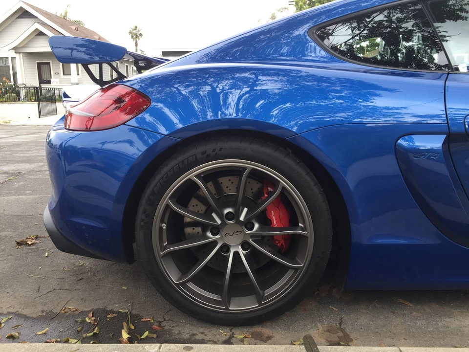 2016 Porsche 981 Cayman GT4 - Image 8 of 26