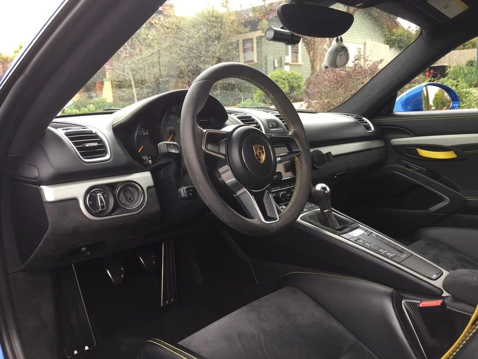 2016 Porsche 981 Cayman GT4 - Image 10 of 26