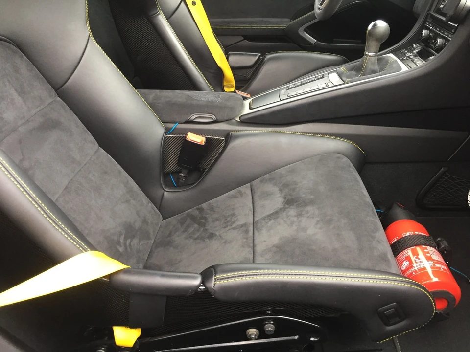 2016 Porsche 981 Cayman GT4 - Image 15 of 26