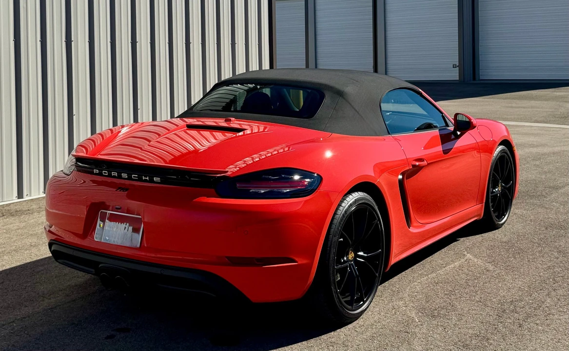 2017 Porsche 718 Boxster - Image 17 of 26