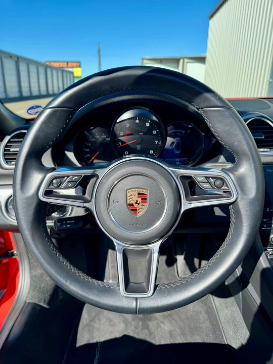 2017 Porsche 718 Boxster - Image 11 of 26
