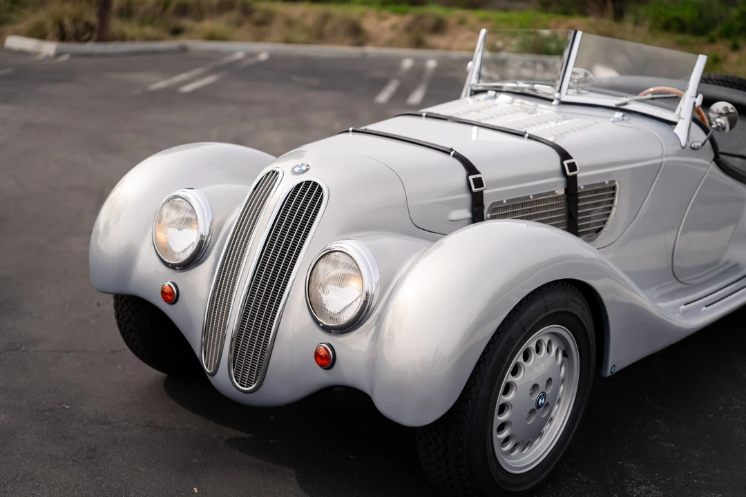 Vehicle image 22 of 31