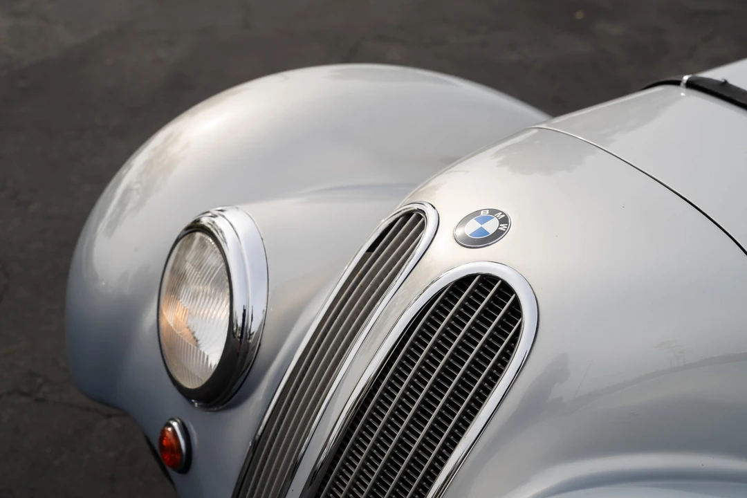 Vehicle image 26 of 31