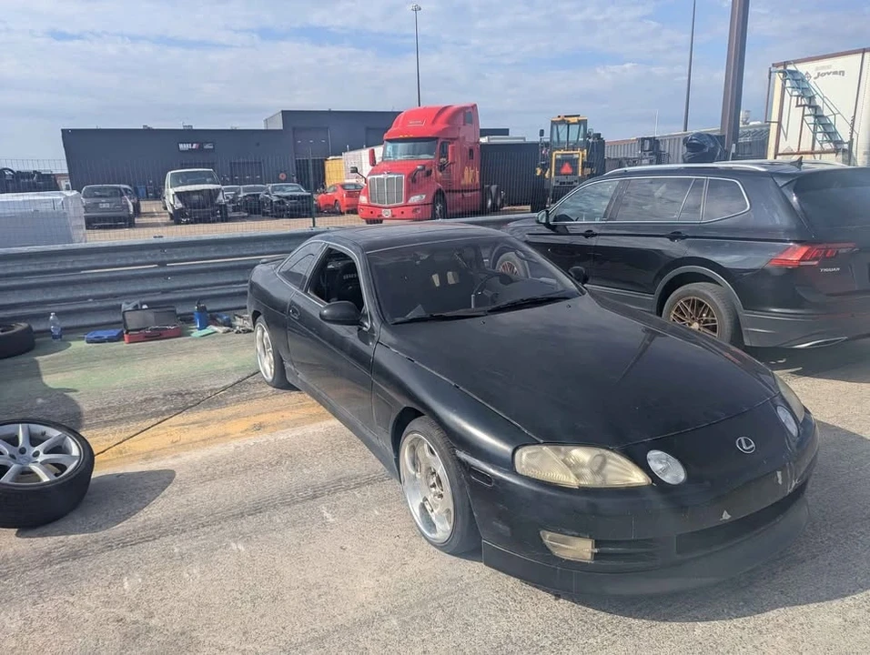 1996 Lexus SC400 - Image 2 of 9