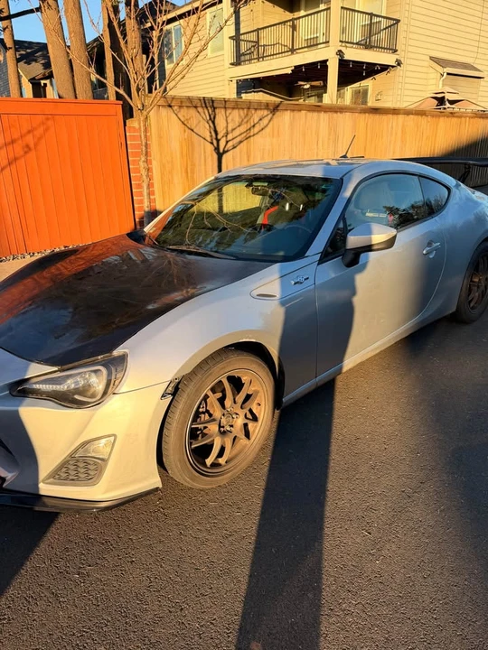 2013 Scion FR-S - Image 2 of 8