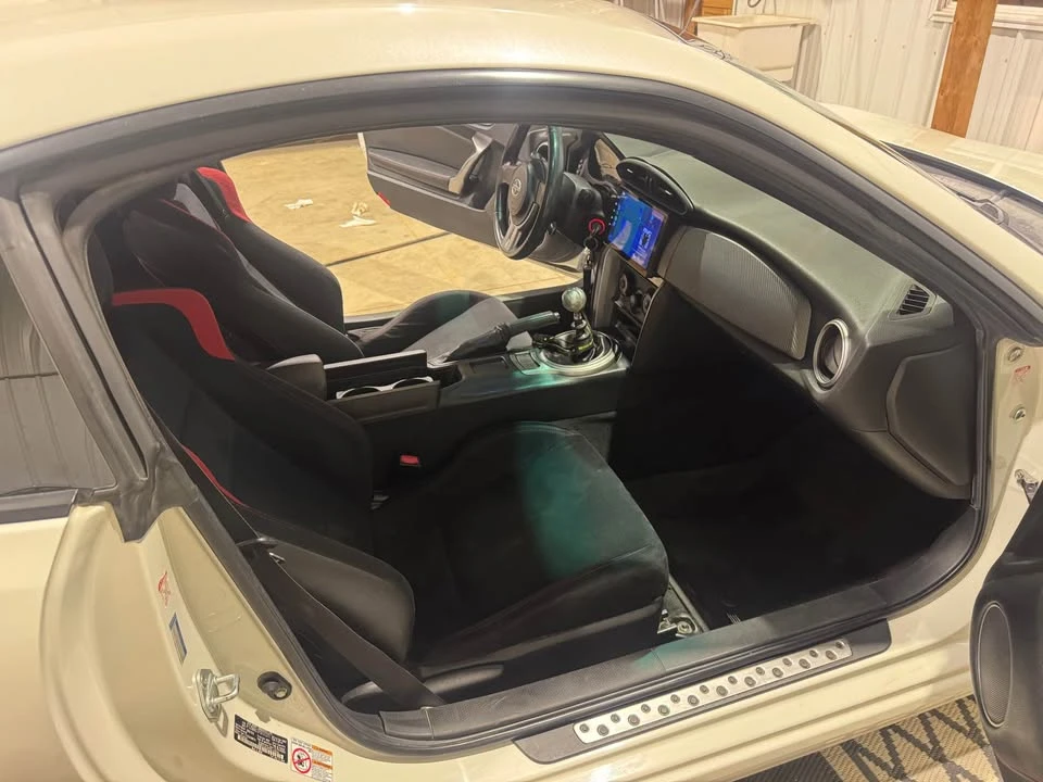 2015 Scion FR-S - Image 8 of 9