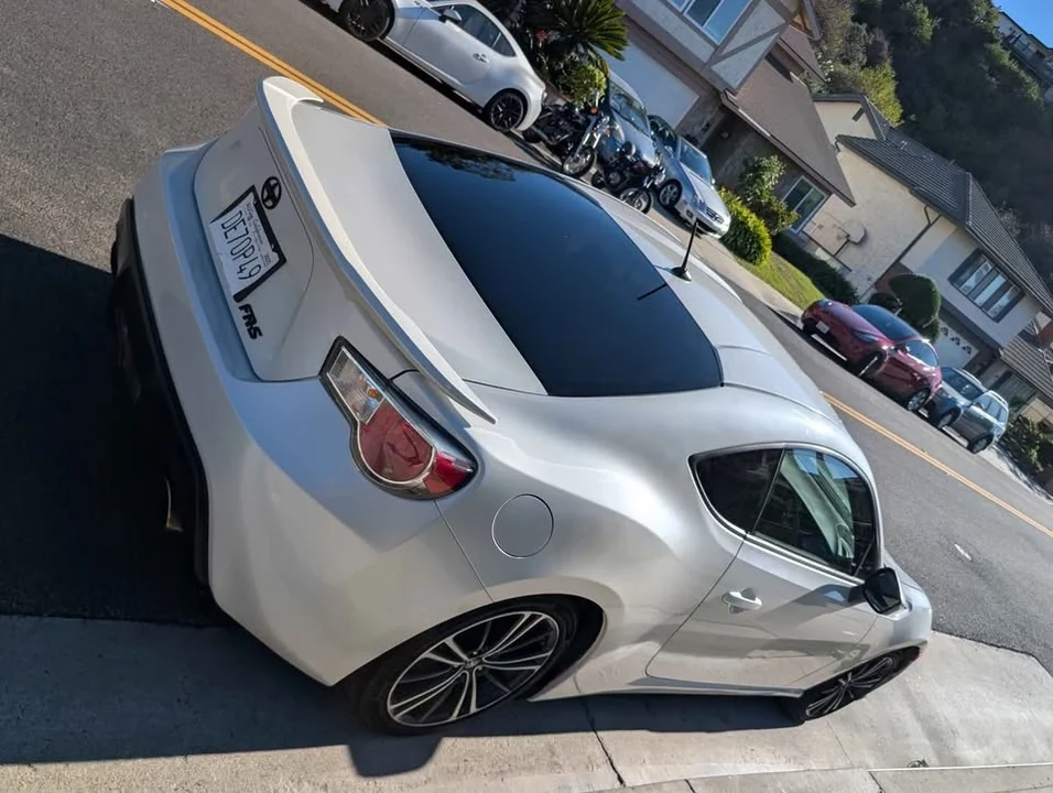2013 Scion FR-S - Image 5 of 11