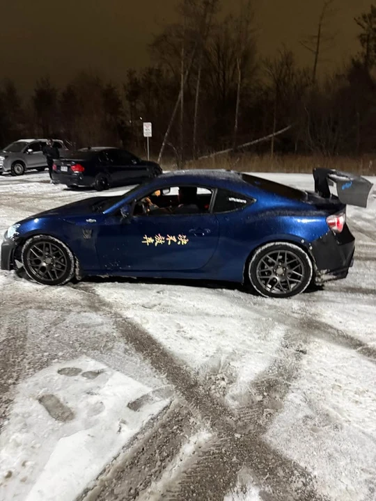 Scion FR-S - Image 3 of 3