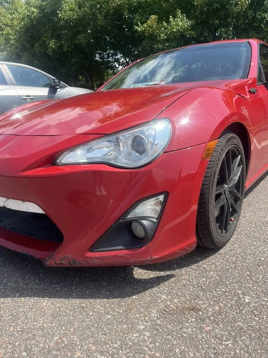 Scion FR-S - Image 3 of 9