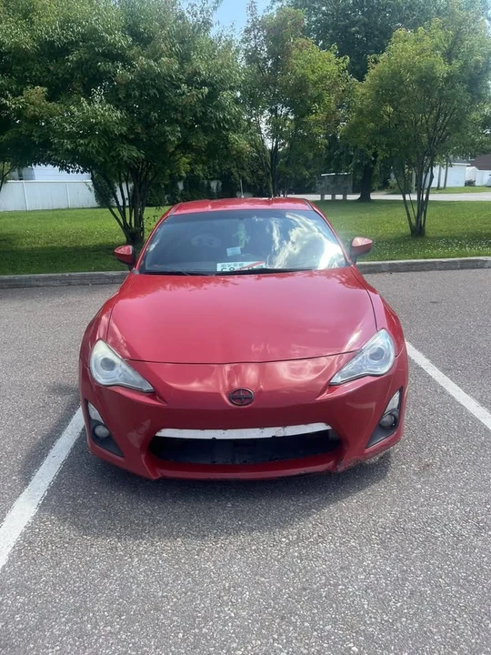 Scion FR-S - Image 2 of 9