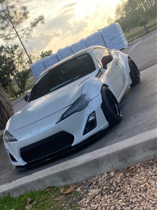 2015 Scion FR-S - Image 2 of 6