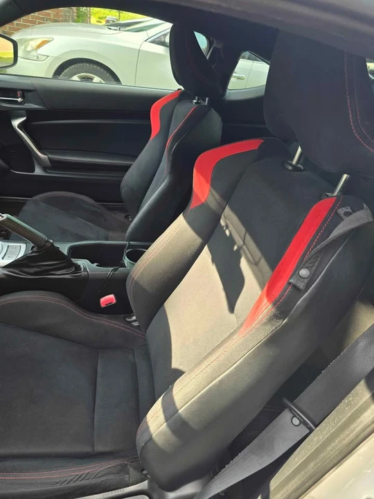 2016 Scion FR-S - Image 6 of 9