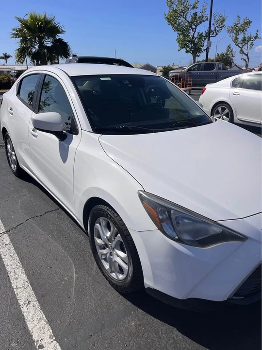 2016 Scion iA - Image 5 of 9