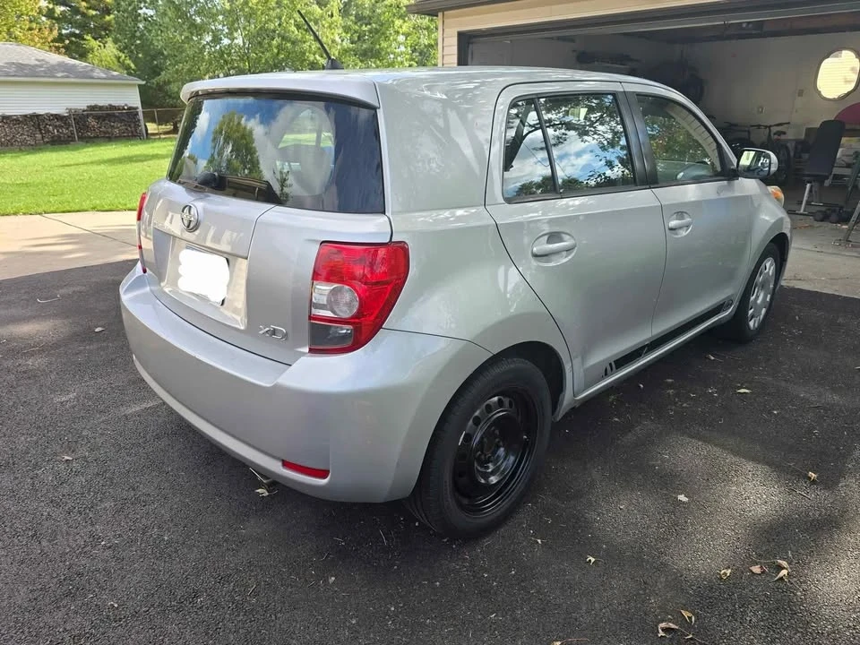 2009 Scion xD - Image 2 of 10