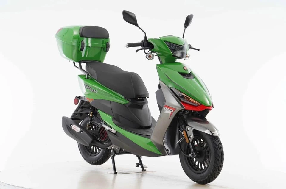 Piaggio - Image 6 of 8