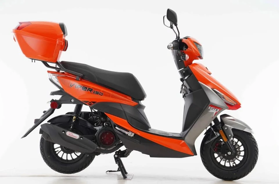 Piaggio - Image 5 of 8