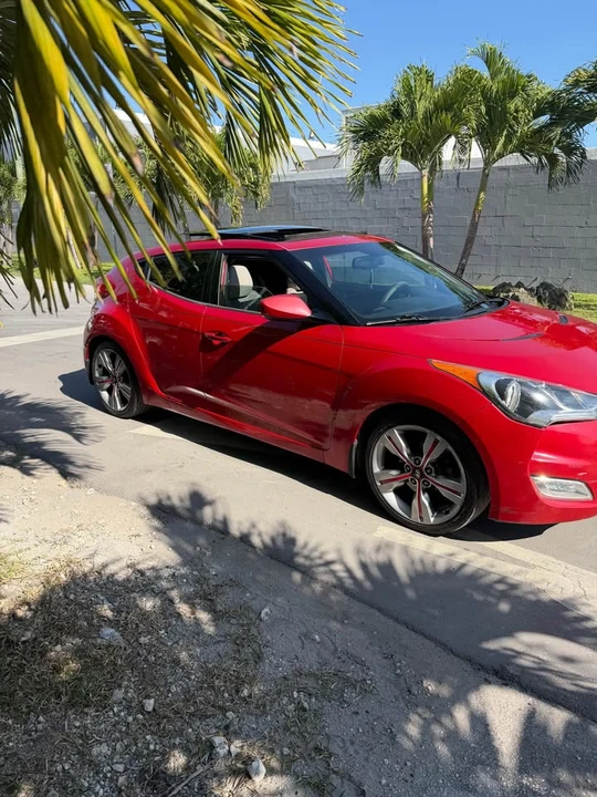 2016 Hyundai Veloster - Image 4 of 9