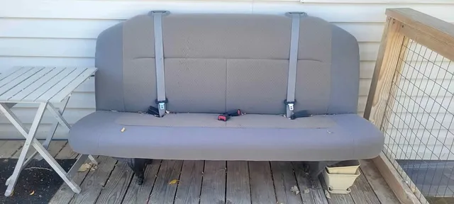 2010 Ford E350 Passenger Van Seats