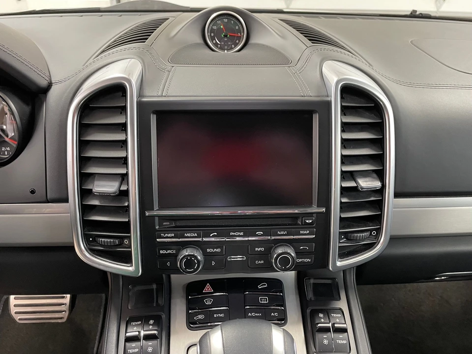 2014 Porsche 958 Cayenne Turbo - Image 11 of 31