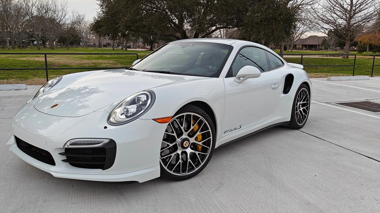 2014 Porsche 991 Turbo S - Image 6 of 25