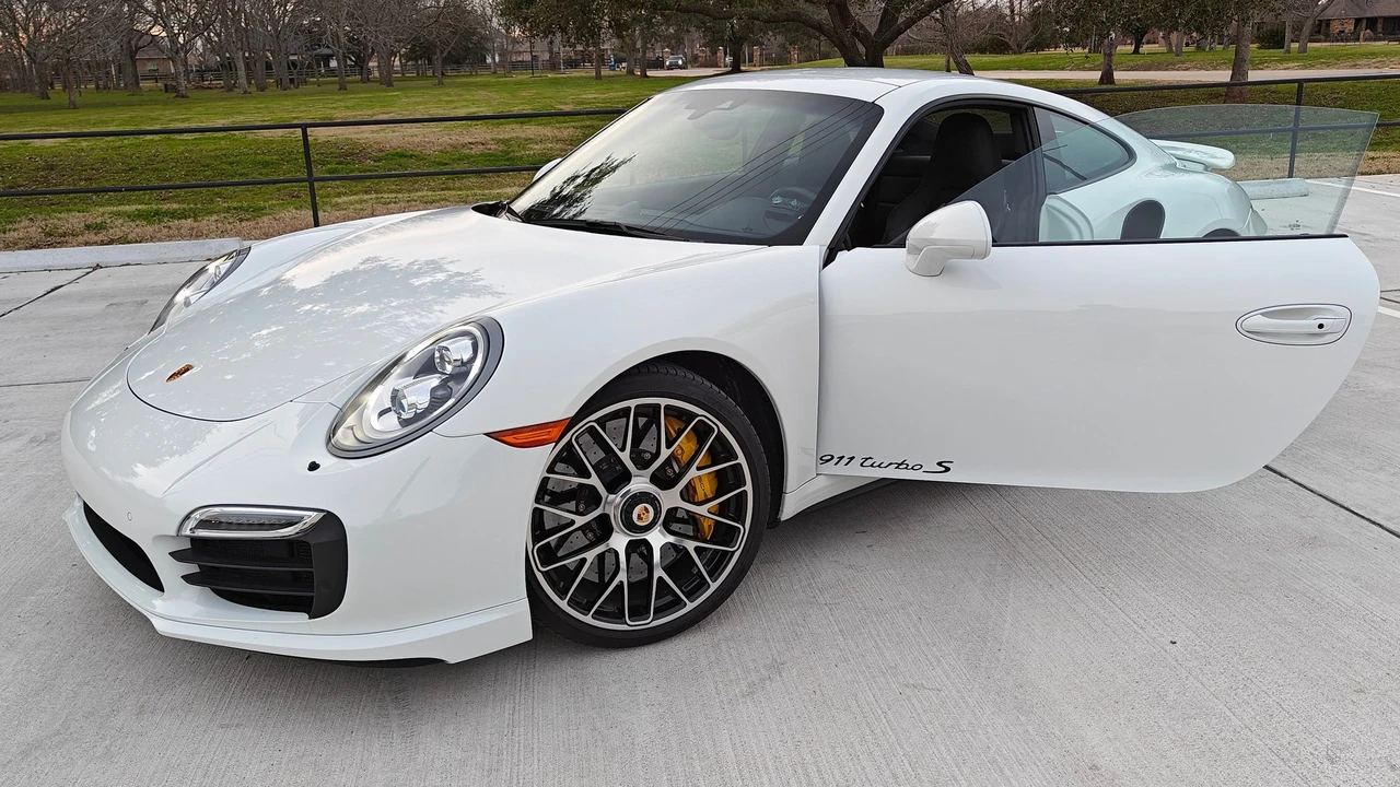 2014 Porsche 991 Turbo S - Image 2 of 25