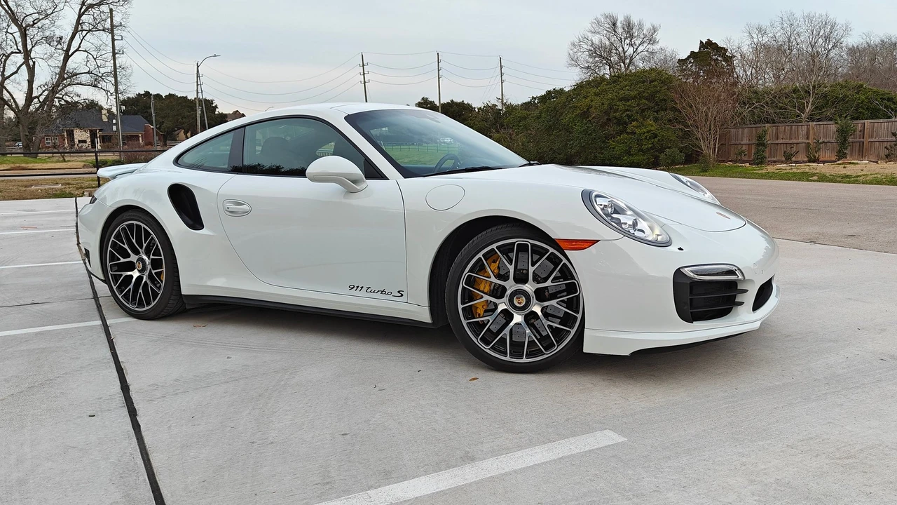 2014 Porsche 991 Turbo S - Image 20 of 25