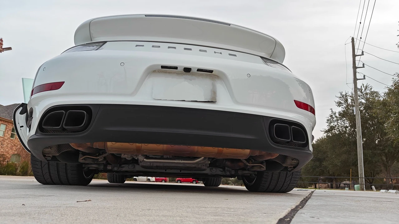2014 Porsche 991 Turbo S - Image 11 of 25