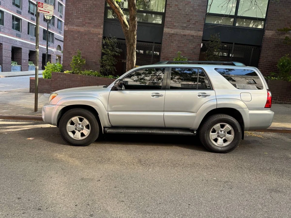 2007 Toyota 4Runner 4th Gen - Image 10 of 12