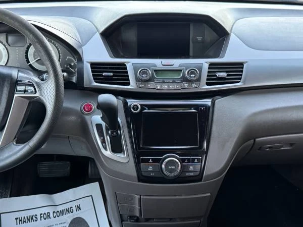 2014 Honda Odyssey - Image 15 of 19