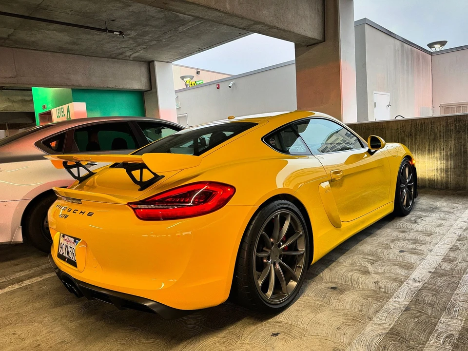 2016 Porsche 981 Cayman GT4 - Image 4 of 5