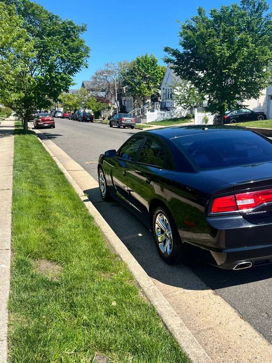 2014 Dodge Charger 7th Gen - Image 4 of 10