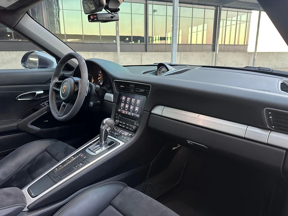 2018 Porsche 991 GT3 - Image 19 of 23