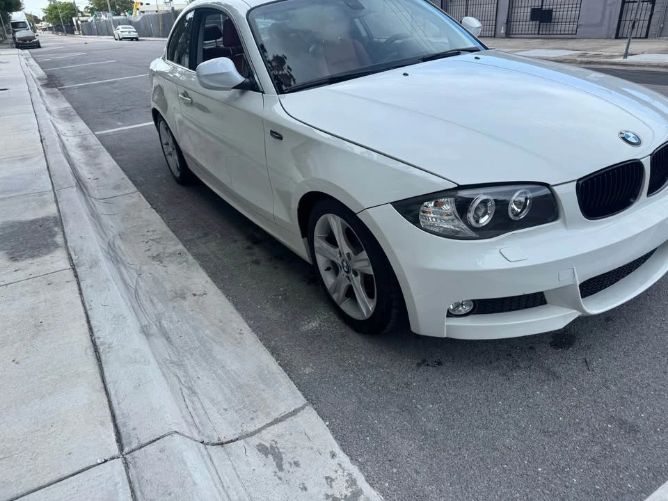 2012 BMW E81/E82/E88 1 Series - Image 2 of 8
