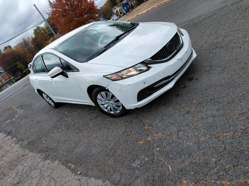 2015 Honda Civic 9th Gen - Image 2 of 8