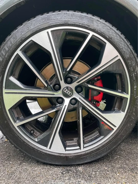 2022 Audi FY SQ5 - Image 2 of 5