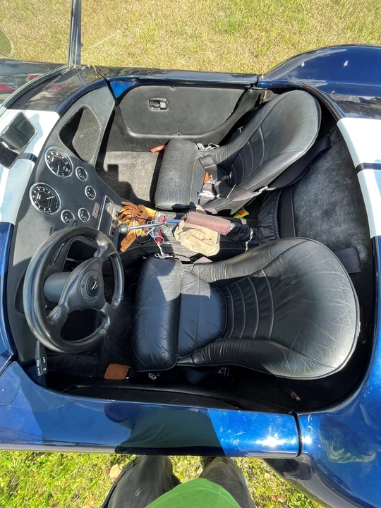 Shelby Cobra Replica - Image 18 of 31