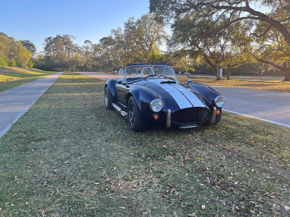Shelby Cobra Replica - Image 10 of 31