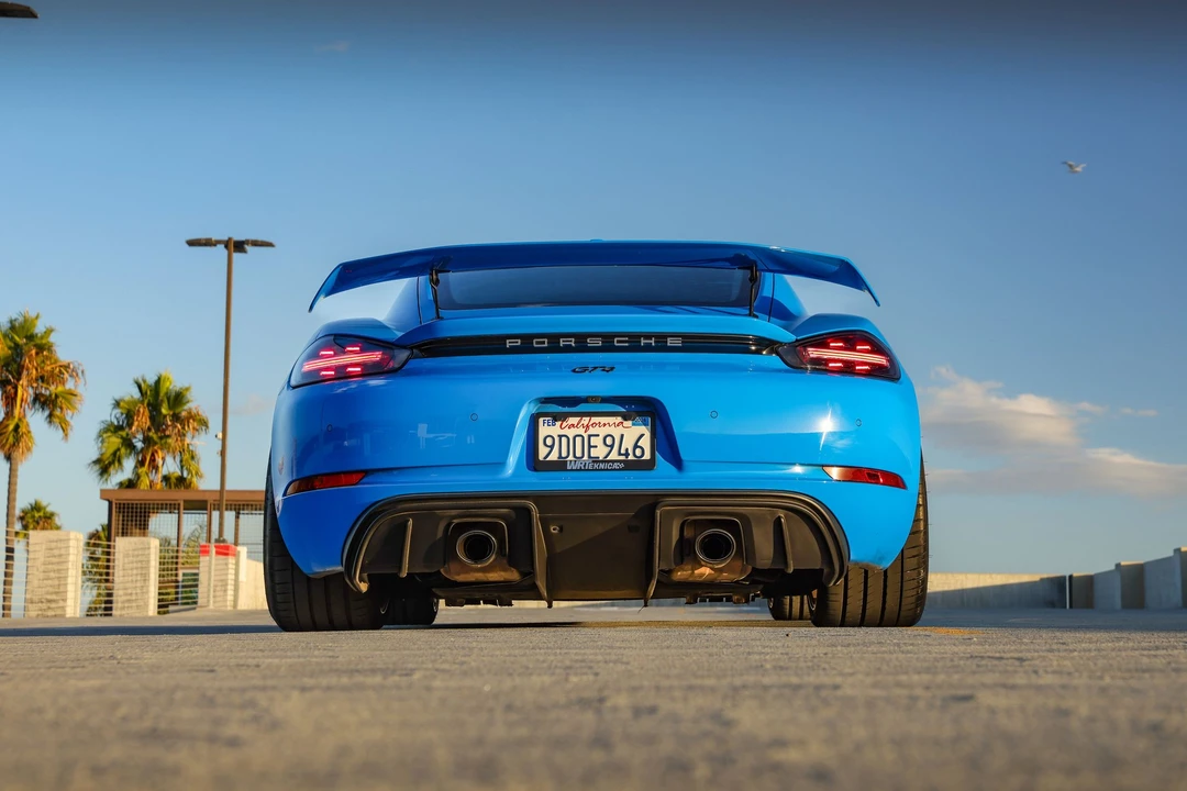 2022 Porsche 718 Cayman GT4 - Image 26 of 31