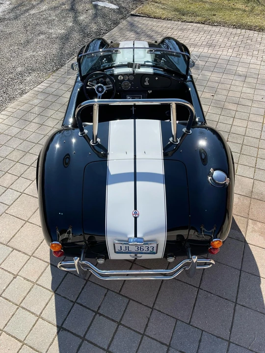 Shelby Cobra Replica - Image 12 of 31