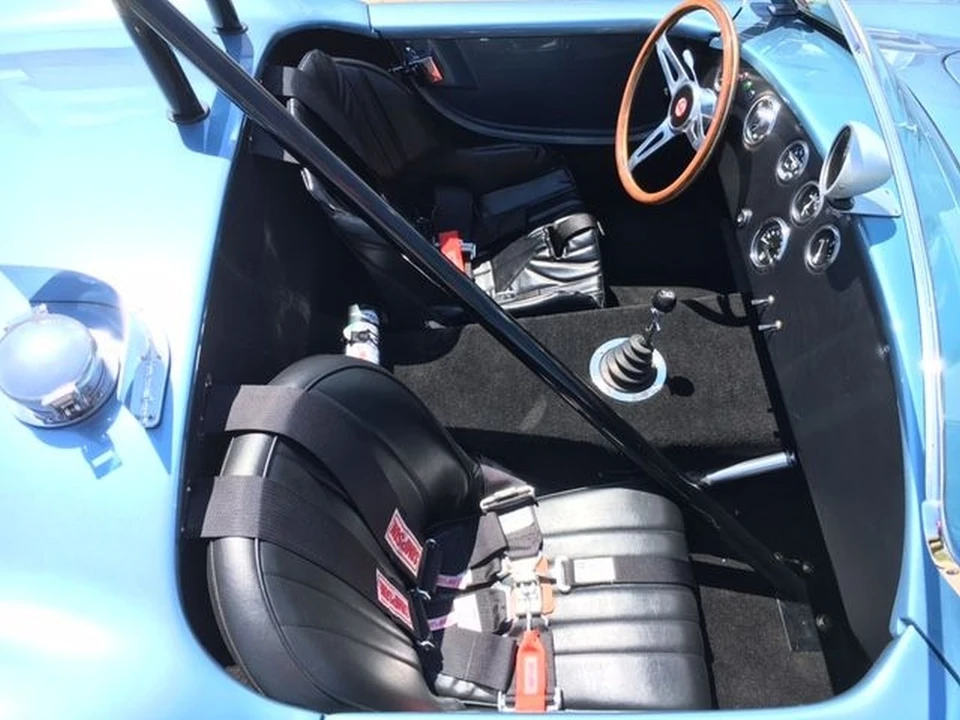 Shelby Cobra Replica - Image 25 of 31