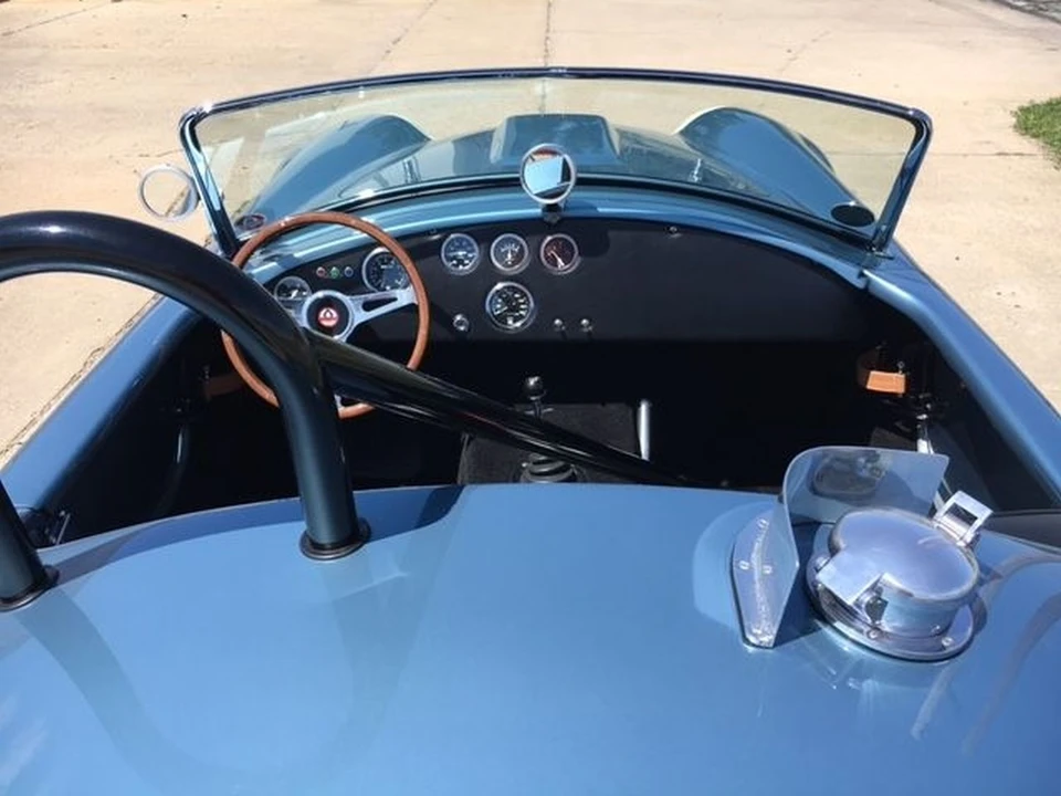 Shelby Cobra Replica - Image 24 of 31