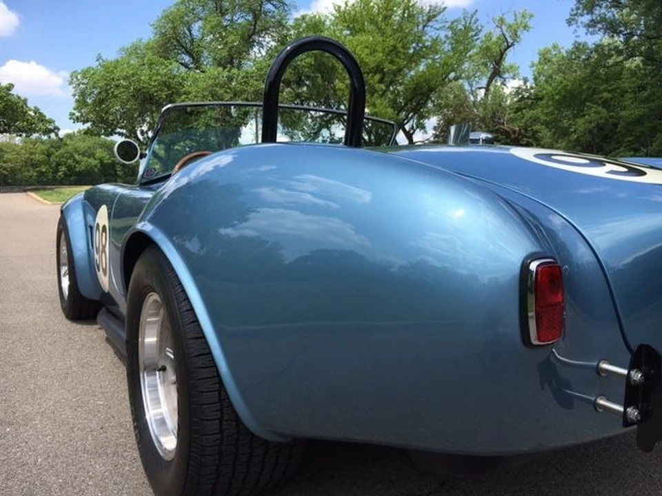Shelby Cobra Replica - Image 5 of 31