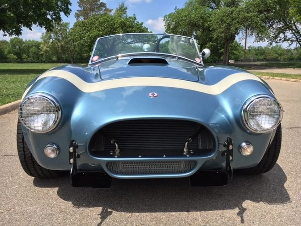 Shelby Cobra Replica - Image 2 of 31