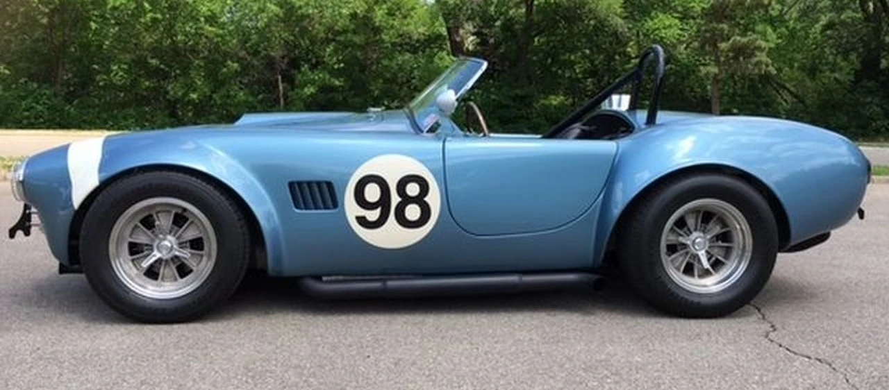 Shelby Cobra Replica - Image 4 of 31