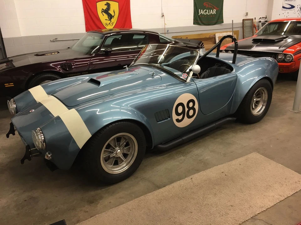 Shelby Cobra Replica - Image 9 of 31