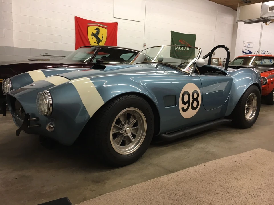 Shelby Cobra Replica - Image 7 of 31