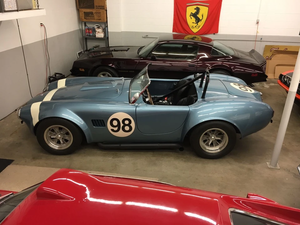 Shelby Cobra Replica - Image 10 of 31