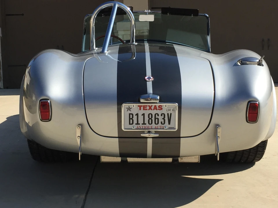 Shelby Cobra Replica - Image 17 of 31