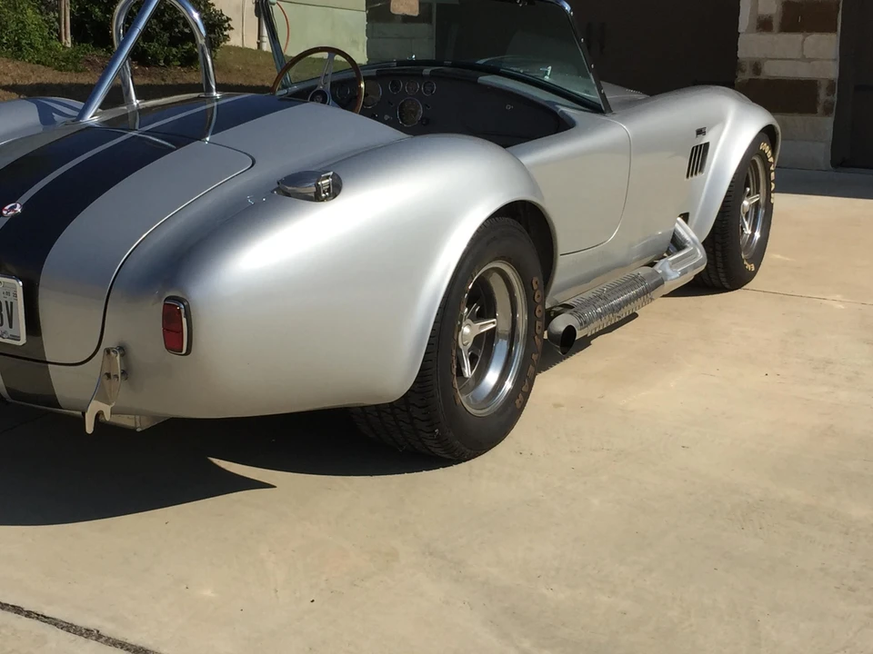 Shelby Cobra Replica - Image 16 of 31