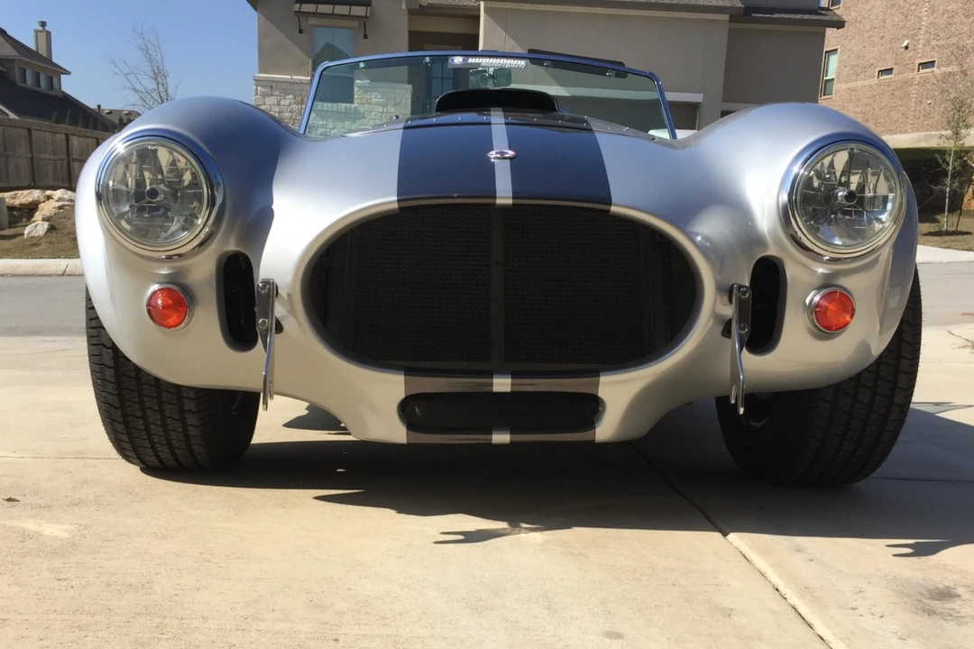 Shelby Cobra Replica - Image 6 of 31